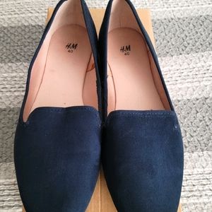 Womens Navy Flats